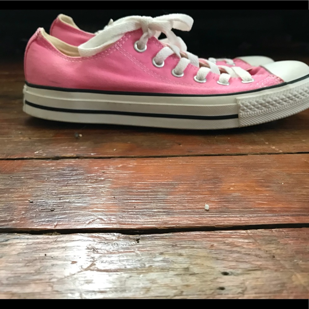NWOB Pink Chucks/Converse size 8.5